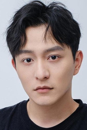 Zicheng Huang